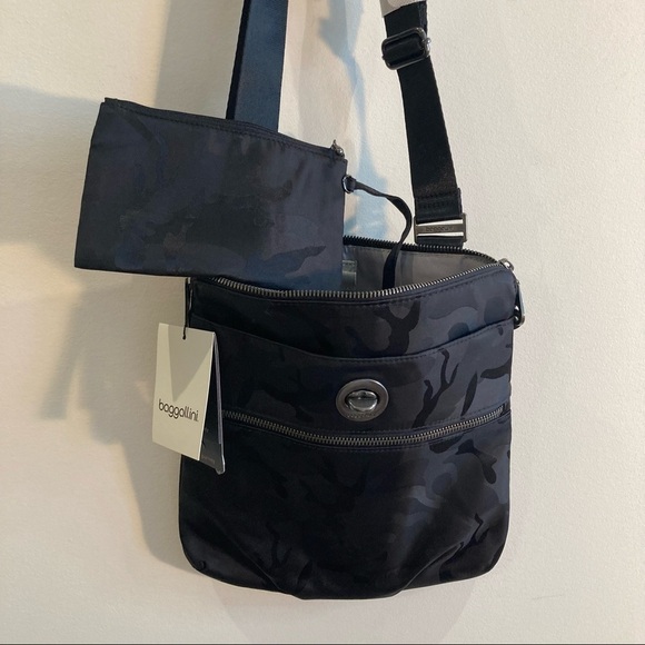 BAGGALLINI Hanover Crossbody Bag With Little  Pouch Wristlet NWT - Picture 5 of 14
